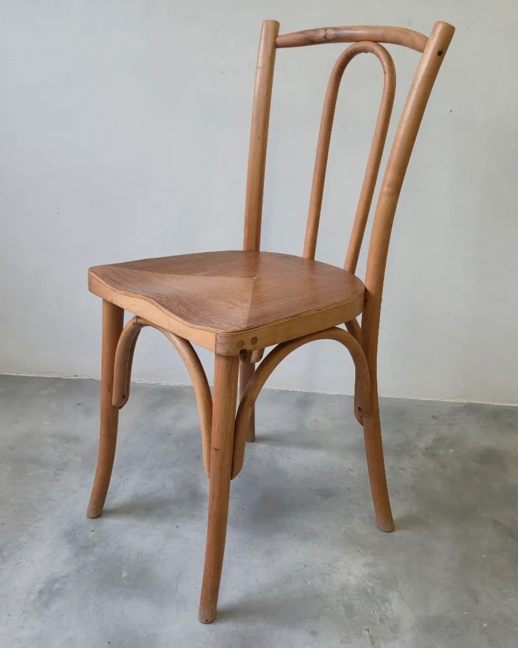Mesa e cadeiras, puro charme! - Foto 2