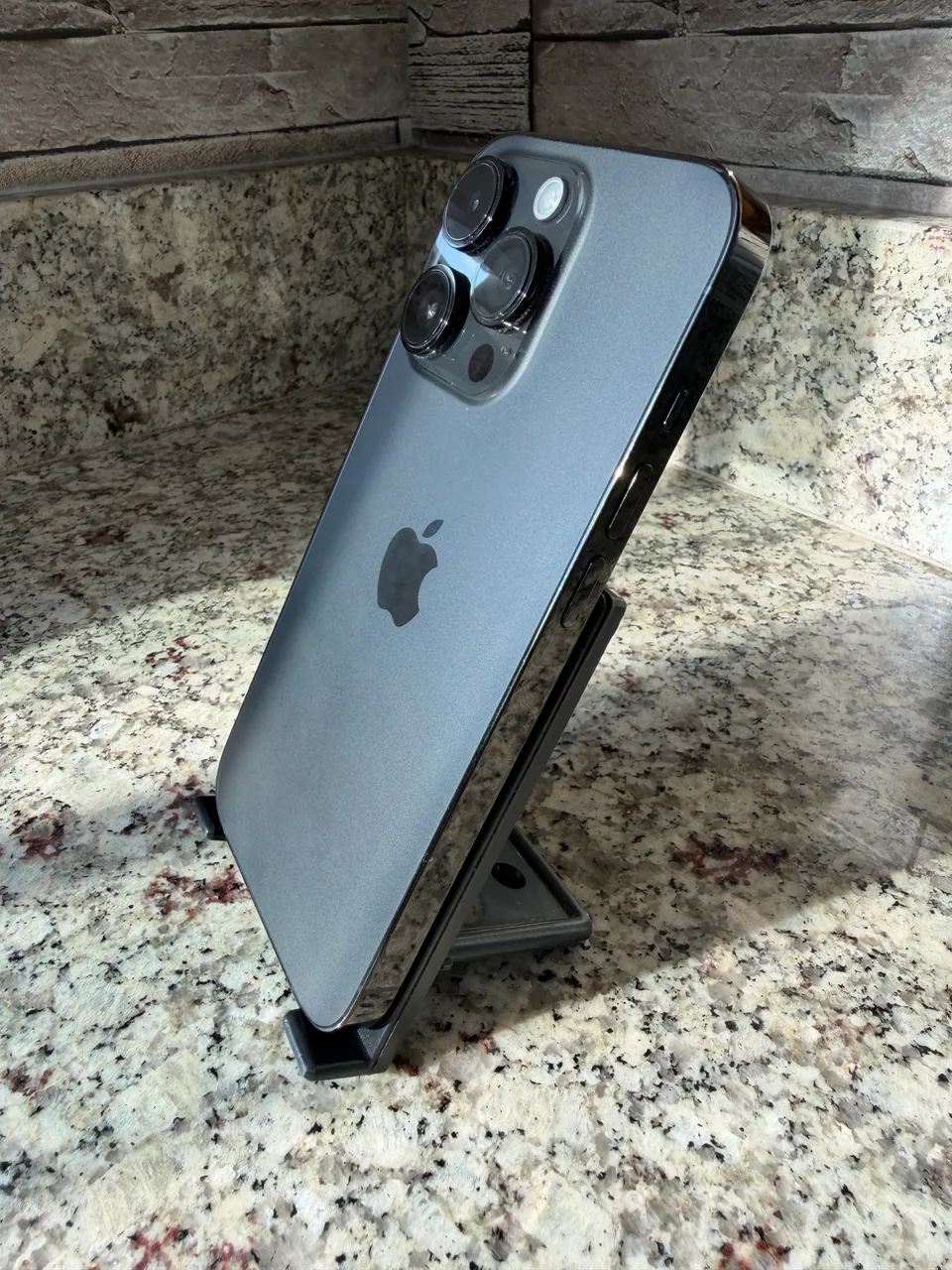 iPhone 14 Pro Max 256gb - Celulares e Smartphones - Iririú