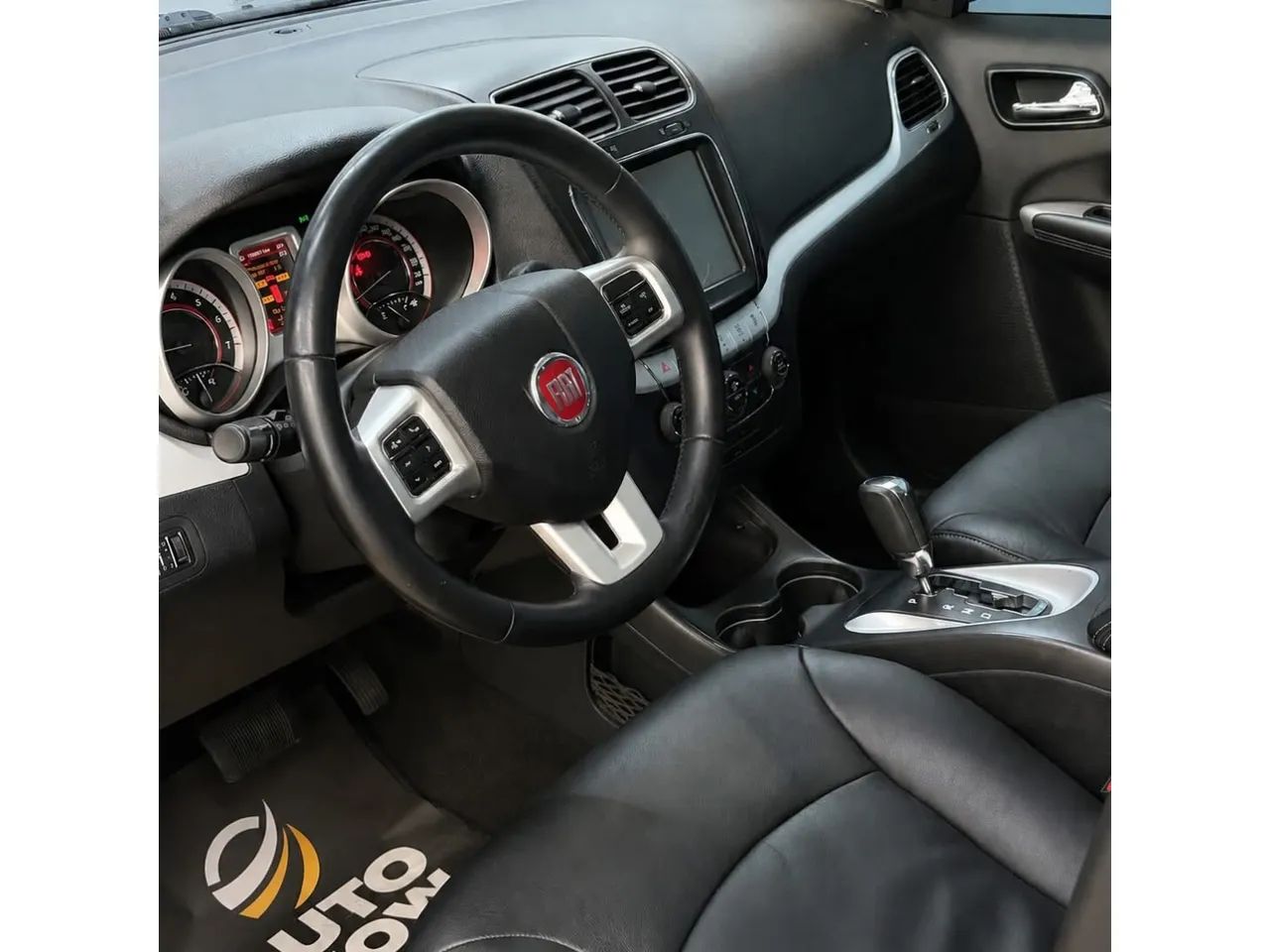 Fiat Freemont 2.4 16V 5P Aut. 2014 - Foto 2