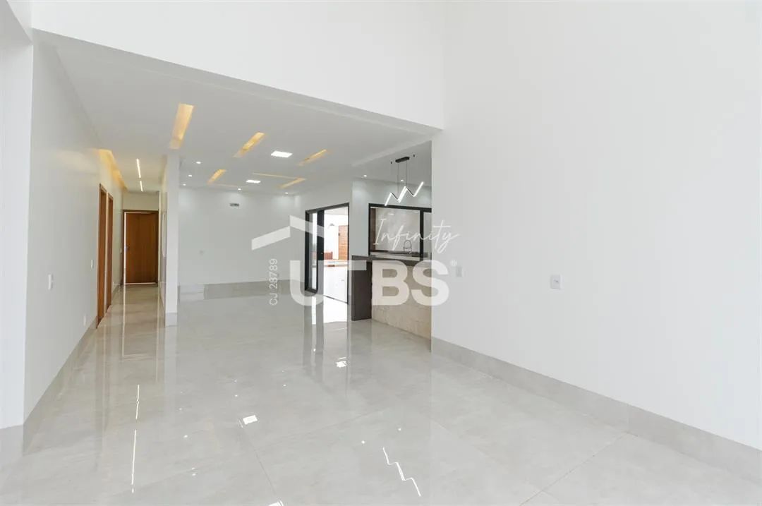Casa térrea em Senador Canedo com 4 Suítes - Foto 2