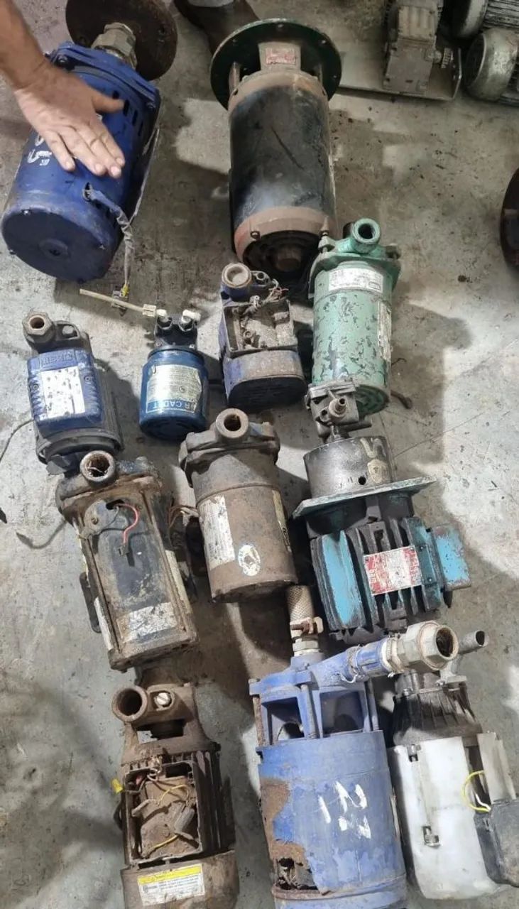 Lote com 40 motores, motoredutres e bombas a venda  - Foto 4