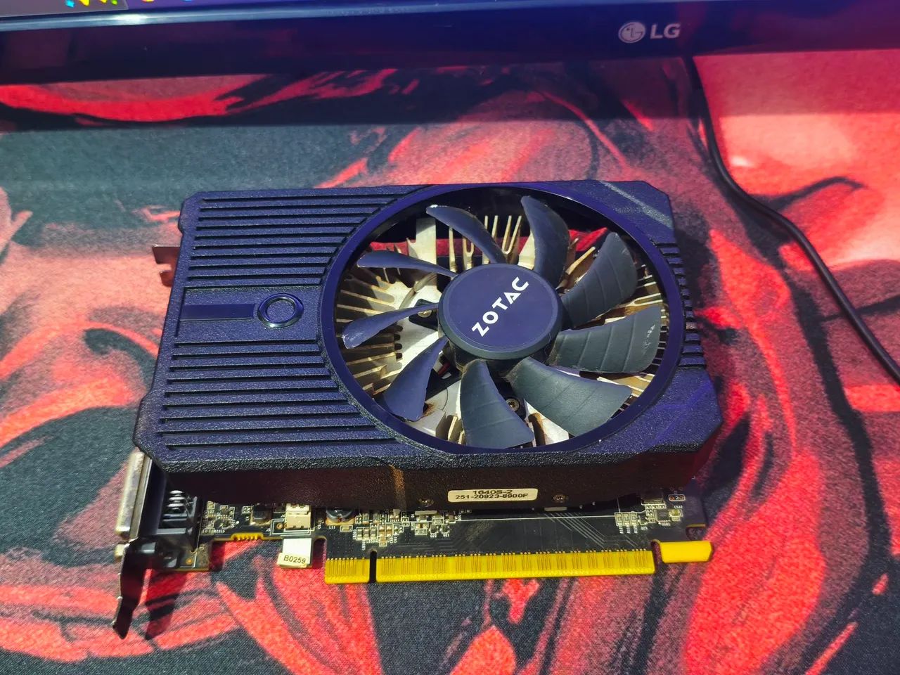 GTX 1050 GDDR5
