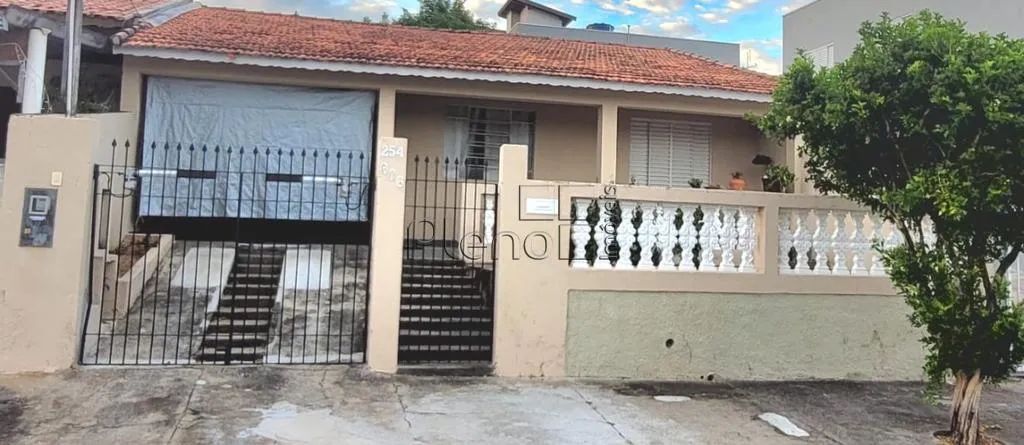 Casa à venda em Valinhos, Parque das Colinas, com 2 quartos, com 138 m²