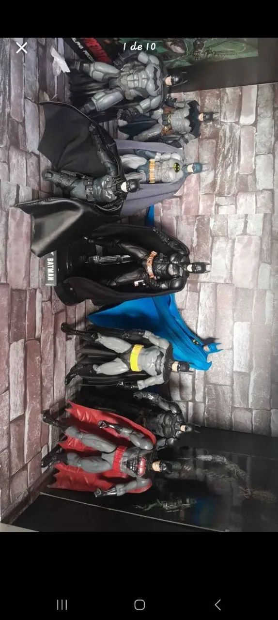 Bonecos Batman e Predador 