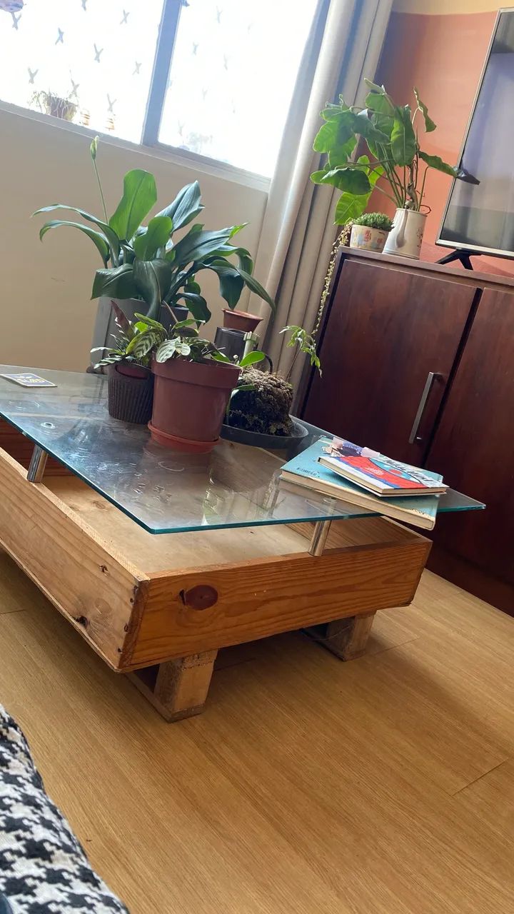 Mesa de centro com tampo de vidro e armazenamento interno - Foto 4