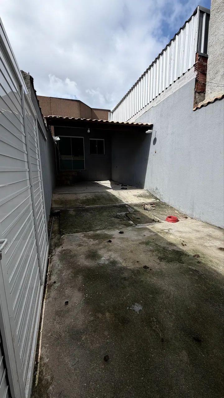 Alugo casa com quintal  - Foto 4