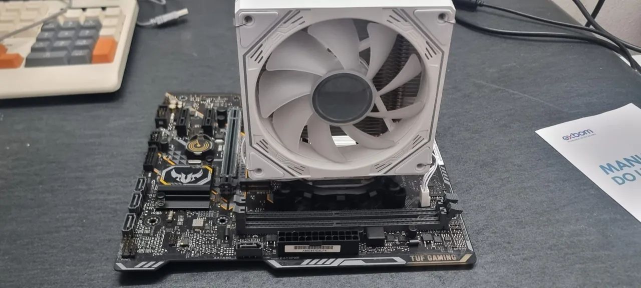 Vendo Placa mae Tuf H310M sem espelho - Foto 3