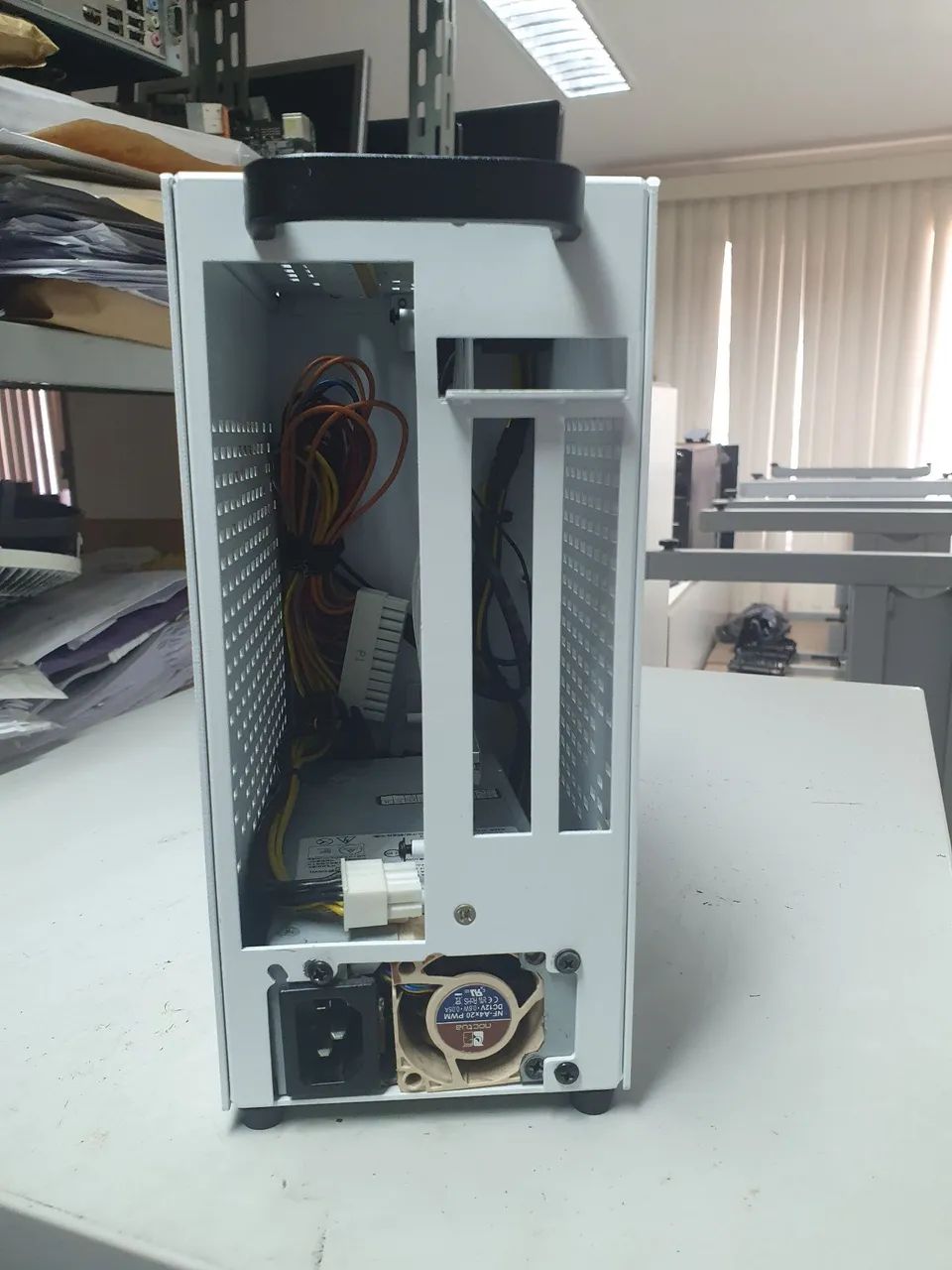 Gabinete micro itx com fonte  - Foto 3