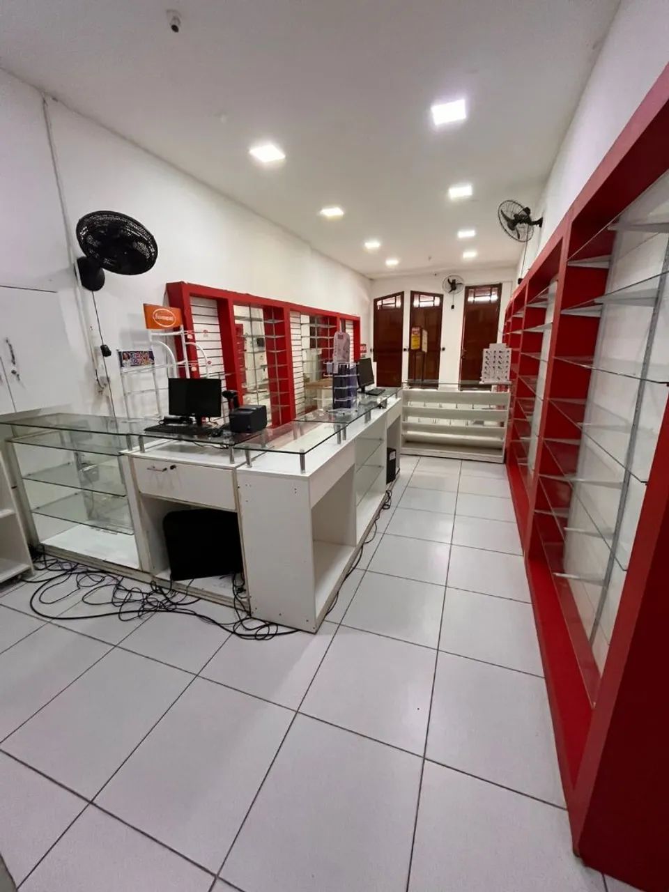 Móveis de Farmácia a Venda  - Foto 3