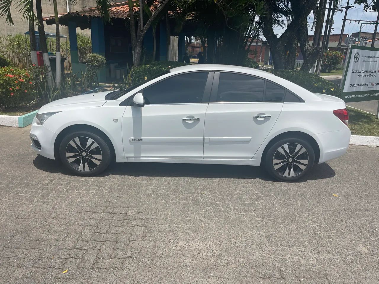 Chevrolet Cruze CRUZE LTZ 1.8 16V FlexPower 4p Aut. 2015