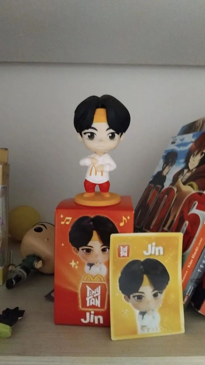 Boneco jin do bts Mc Donald's 
