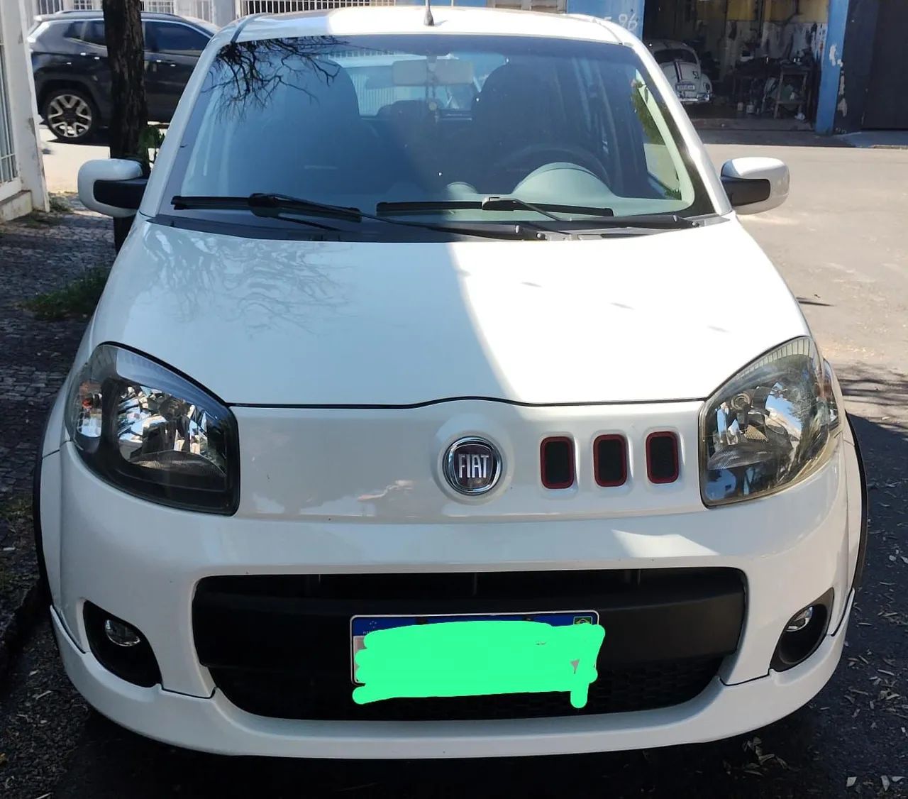 Fiat Uno Sporting 1.4 EVO Fire Flex 8V 4P 2012