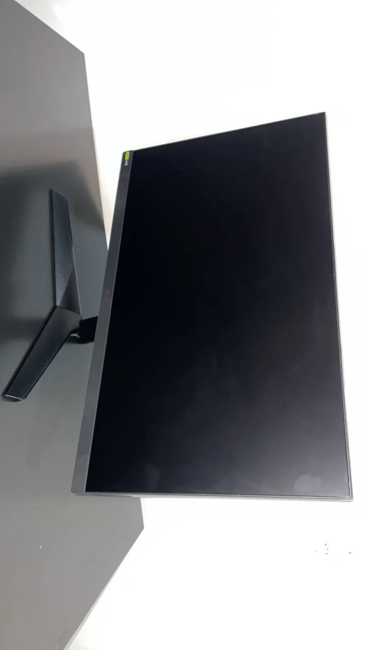 Monitor Gamer LG UltraGear 24 IPS, 180Hz - Foto 2