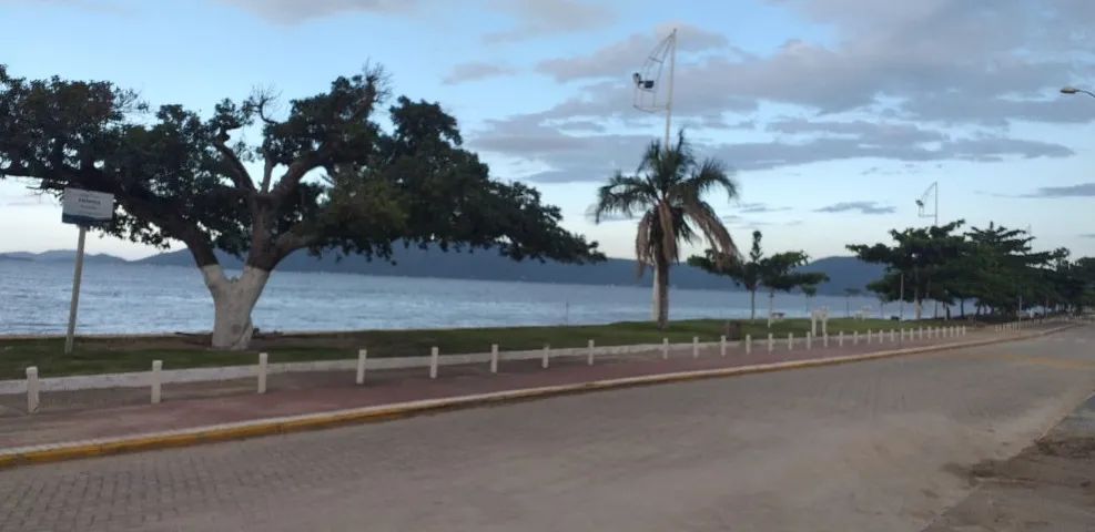 Kitnet a 100m da praia de fora - Foto 3