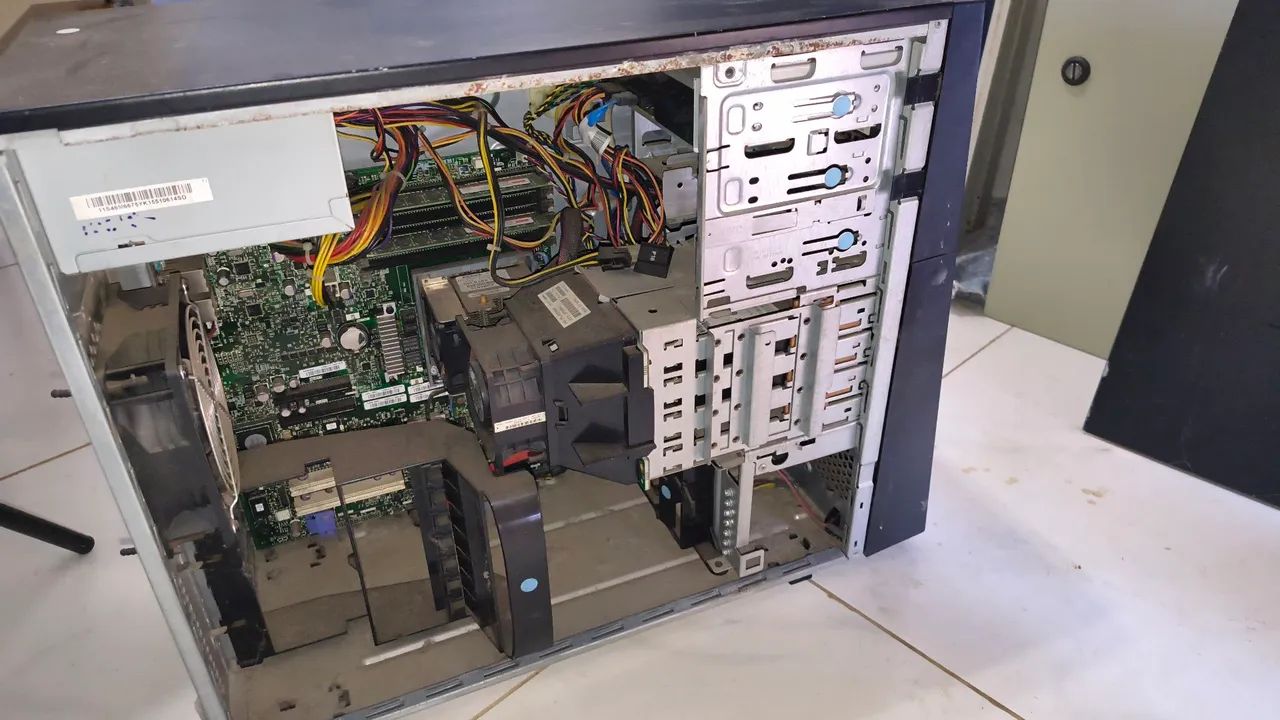 Servidor IBM 8gb de Ram 320 HD SAS  - Foto 3