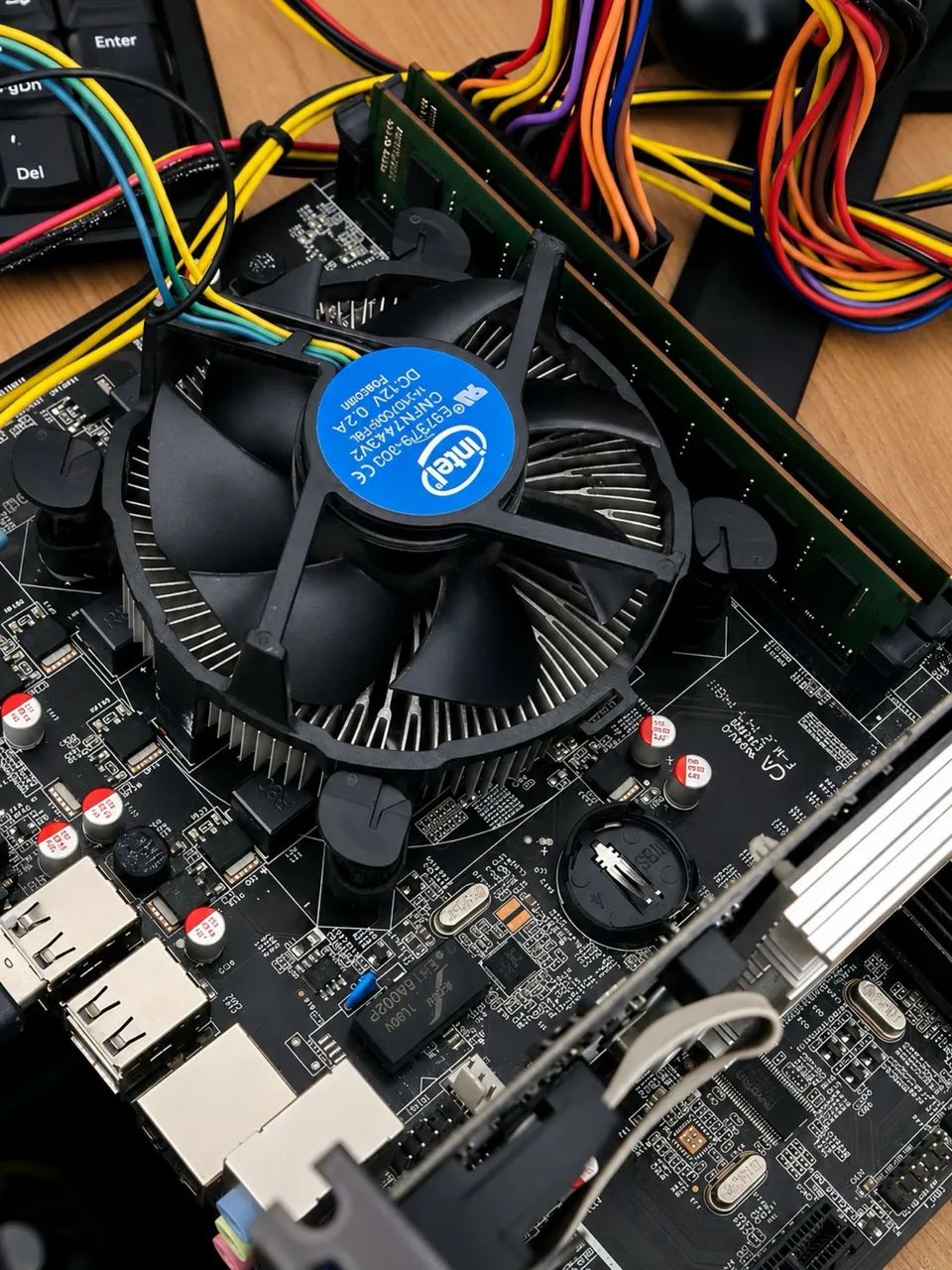 Kit Intel i7 -860 + 16GB DDR3 + Placa mãe + Cooler