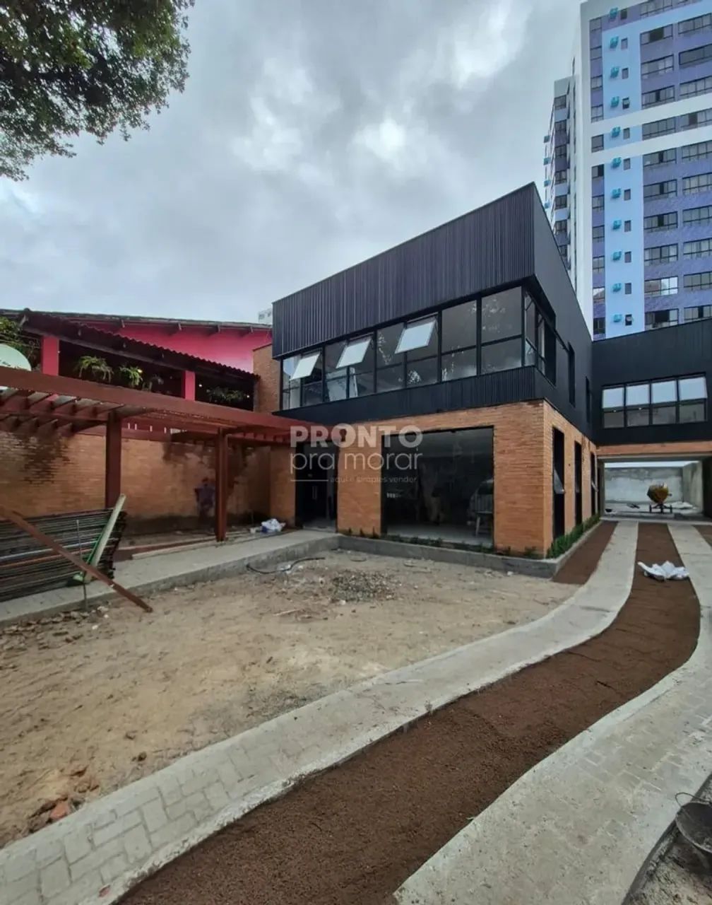 Galpão para aluguel com 300m² no Espinheiro