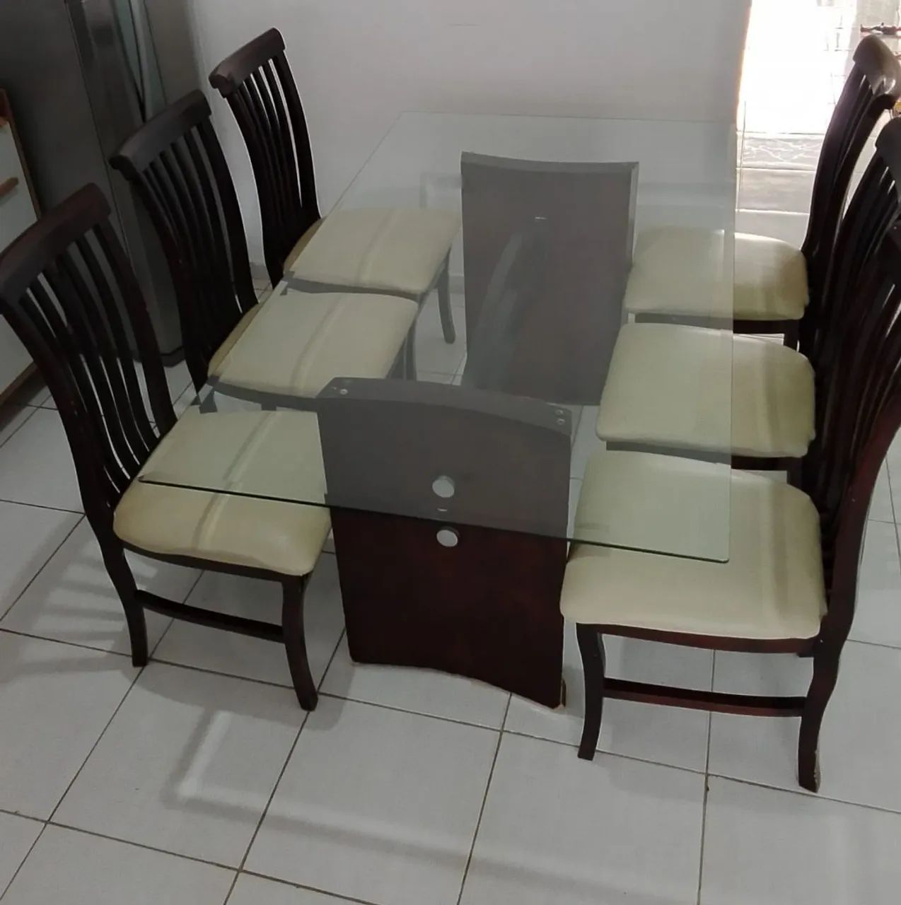 Mesa de jantar com cadeiras  - Foto 2