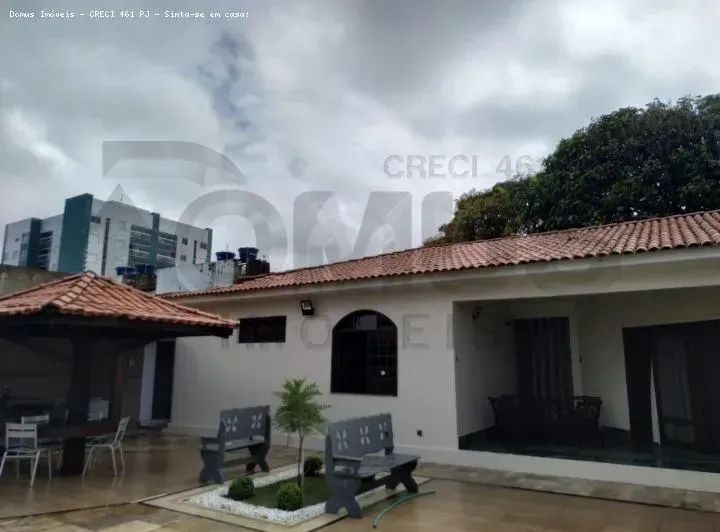 Casa no Bairro Coroa do Meio - 4 Quartos, 4 Banheiros e 5 Garagens - Foto 3