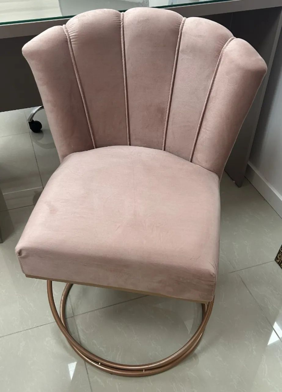 Cadeira Decorativa Rosa