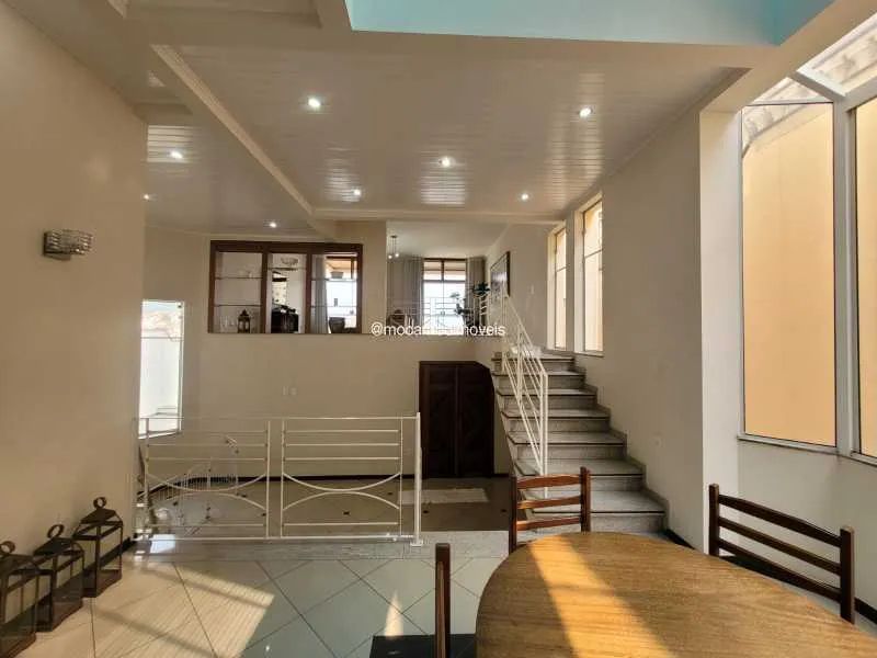 Casa de rua - / Residencial / Nova Itatiba - Foto 3