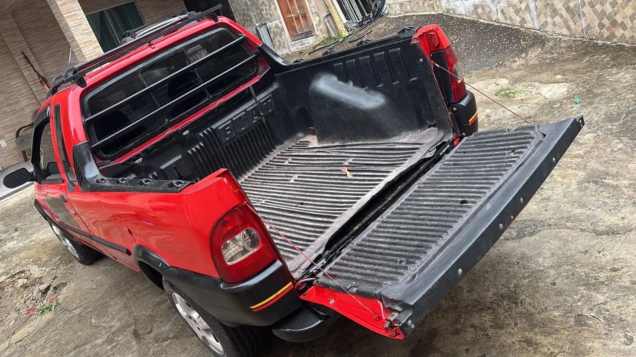 Fiat Strada 1.3 MPI Fire 8V 67cv CE 2003 - Foto 2
