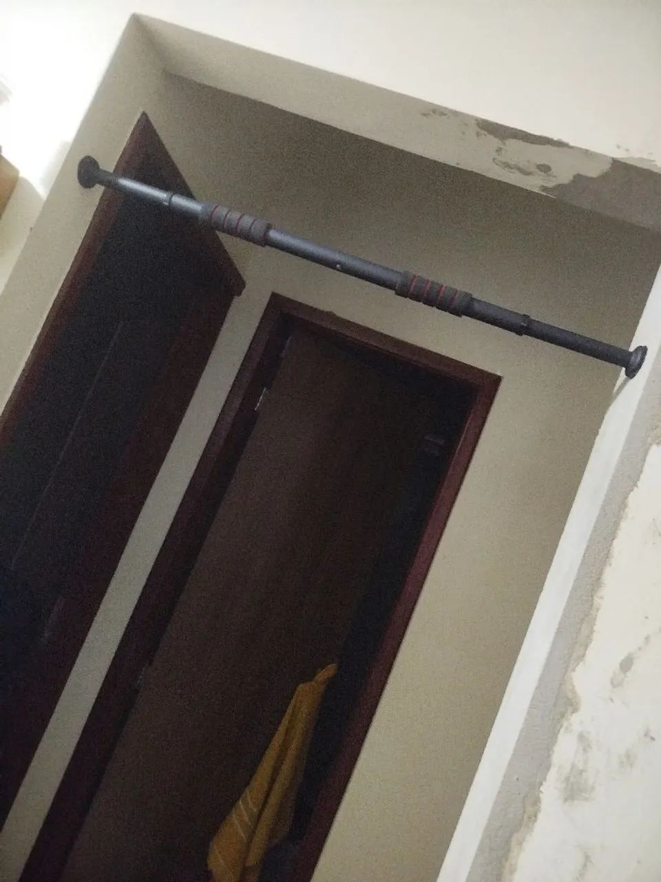 Barra de porta ajustável  - Foto 2