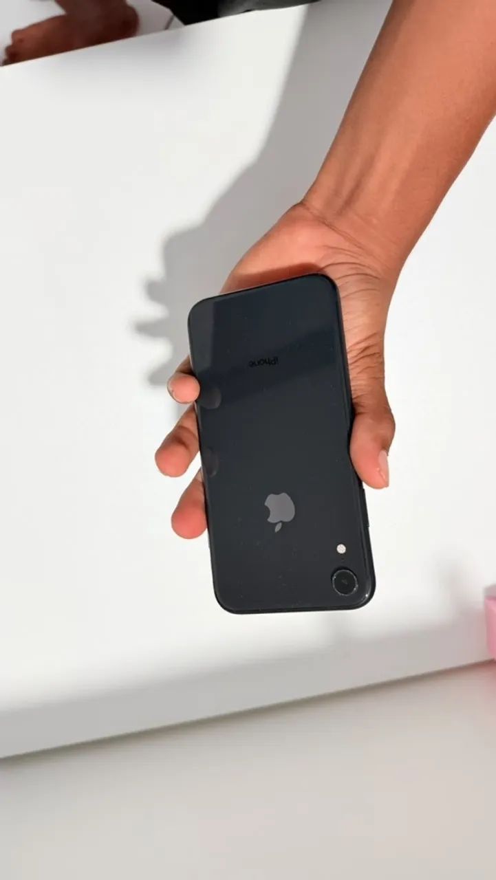 Vende-se iPhone XR 128 gb nunca aberto !!!