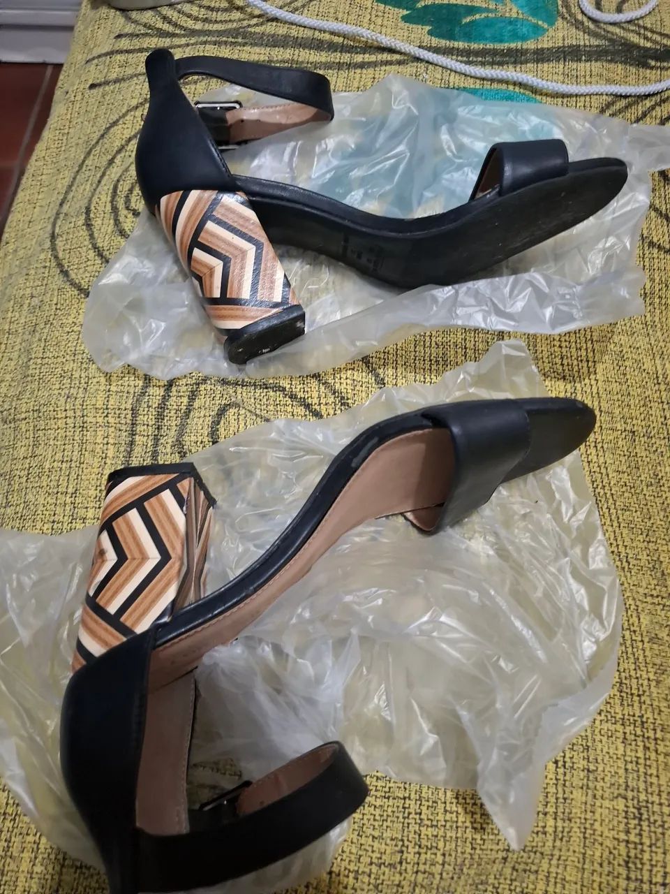 Roupas calçados  - Foto 2