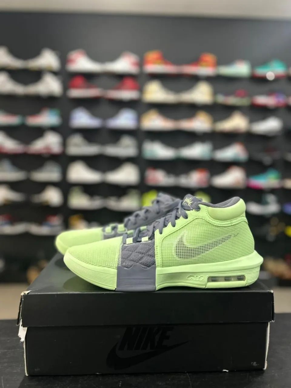 Air Jordan, Lebron Witness 8 e Kelvin Duran - Foto 5