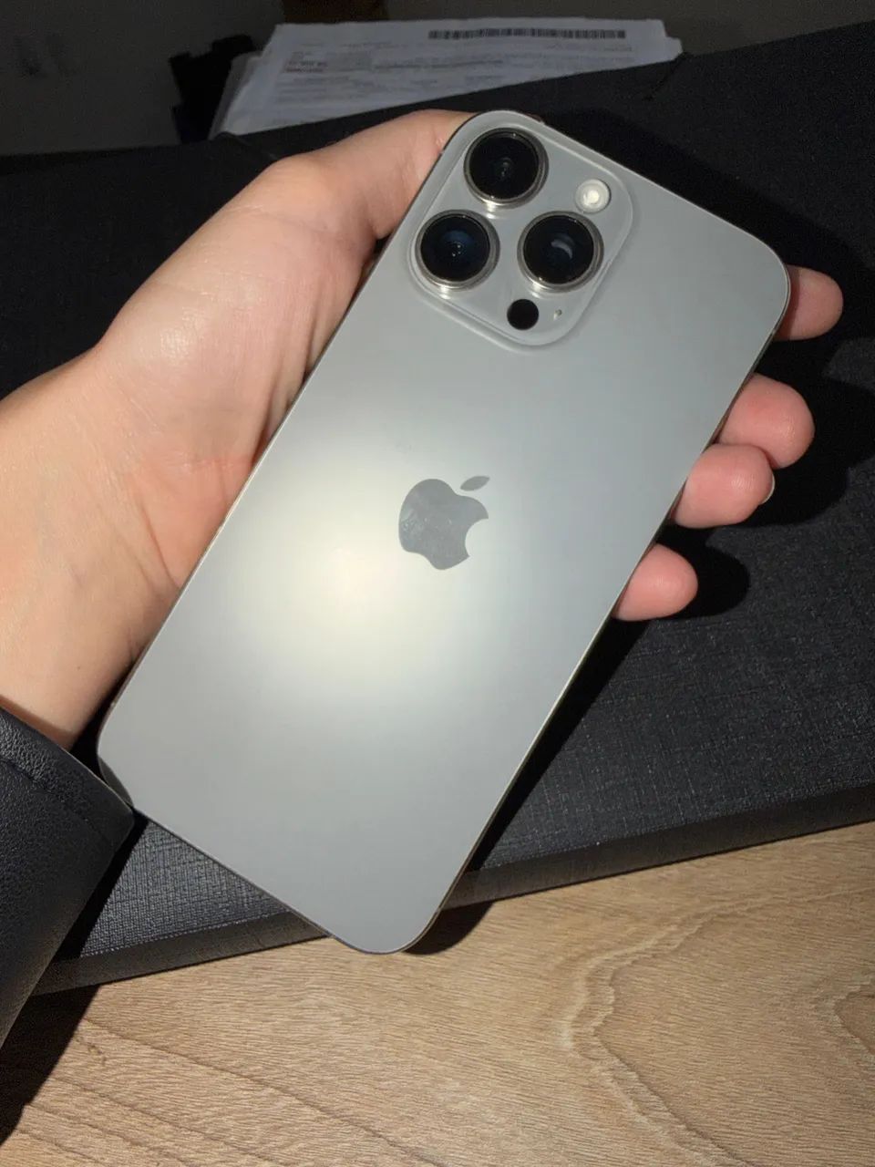 IPHONE 16 pro max 98% de bateria  - Foto 5
