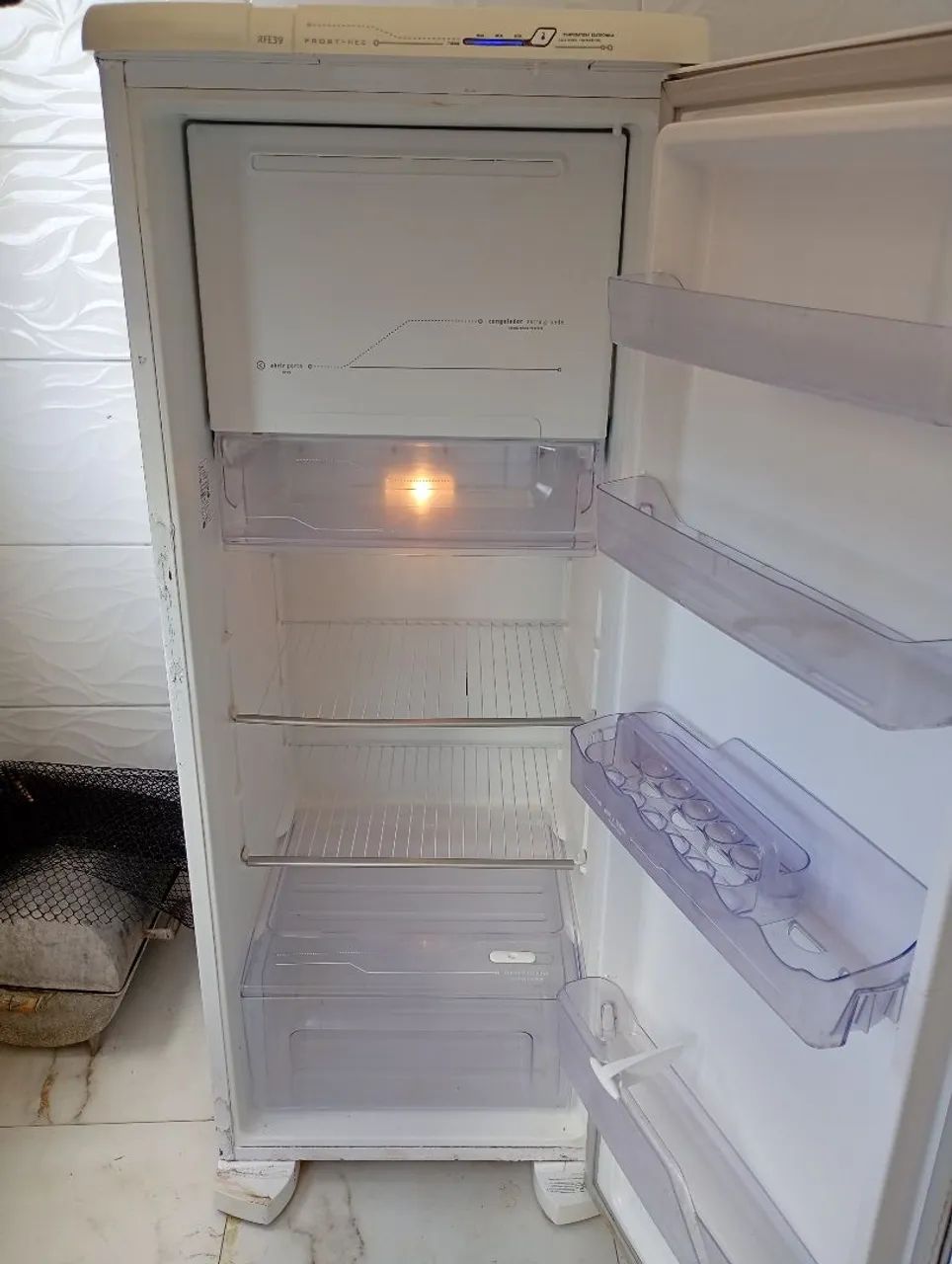Refrigerador Eletrolux  - Foto 4