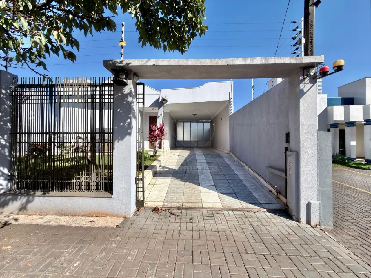 Casa à venda em Arapongas no Centro com 4 quartos - Foto 3