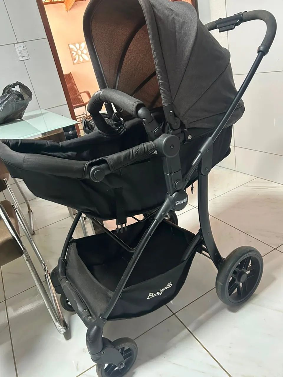 Carrinho de bebê burigotto SEMINOVO  - Foto 3