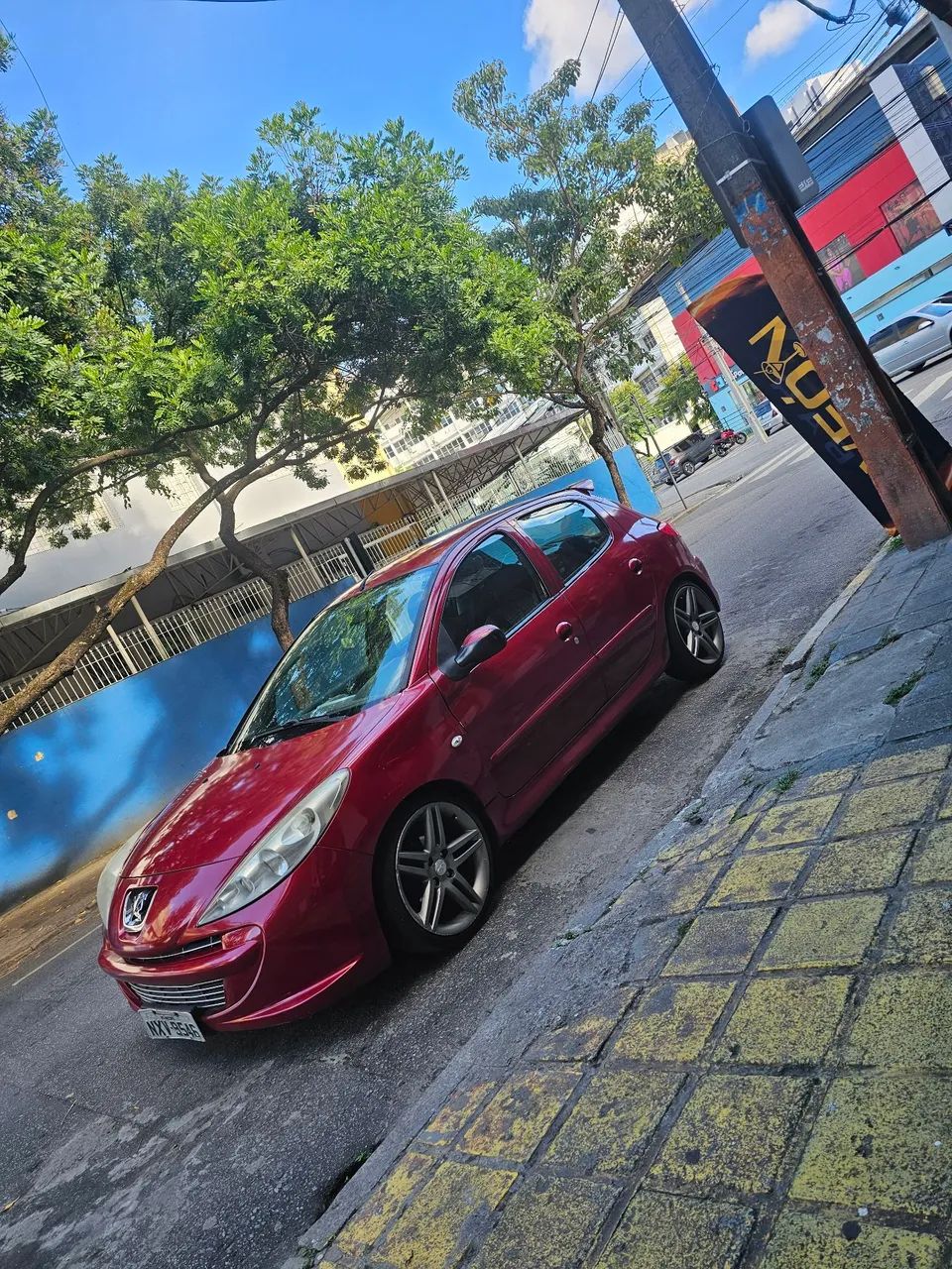 Peugeot 207 207 XR 1.4 FLEX 8V 5P 2011
