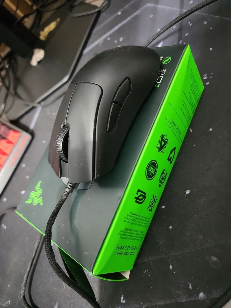 Mouse Razer Deathadder V3 - Foto 2