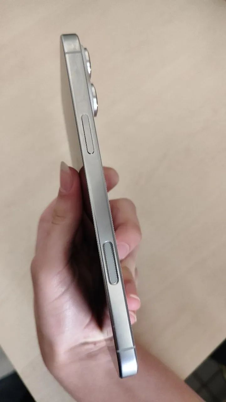iPhone 16 Pro Max 256 gb 96% - Foto 2