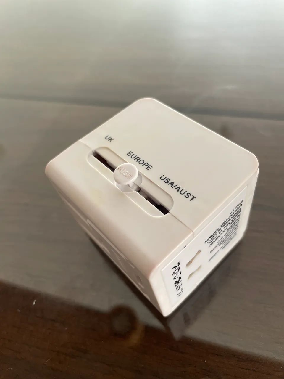 Adaptador de Tomada Internacional Airbuds Travel Adapter - Tipo C + 2 USB 3.4A - Foto 5