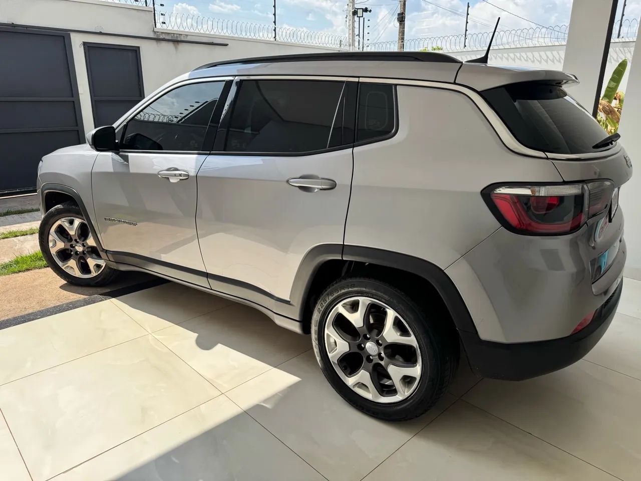 Jeep Compass Longitude 2.0 4X2 Flex 16V Aut. 2019 - Foto 3