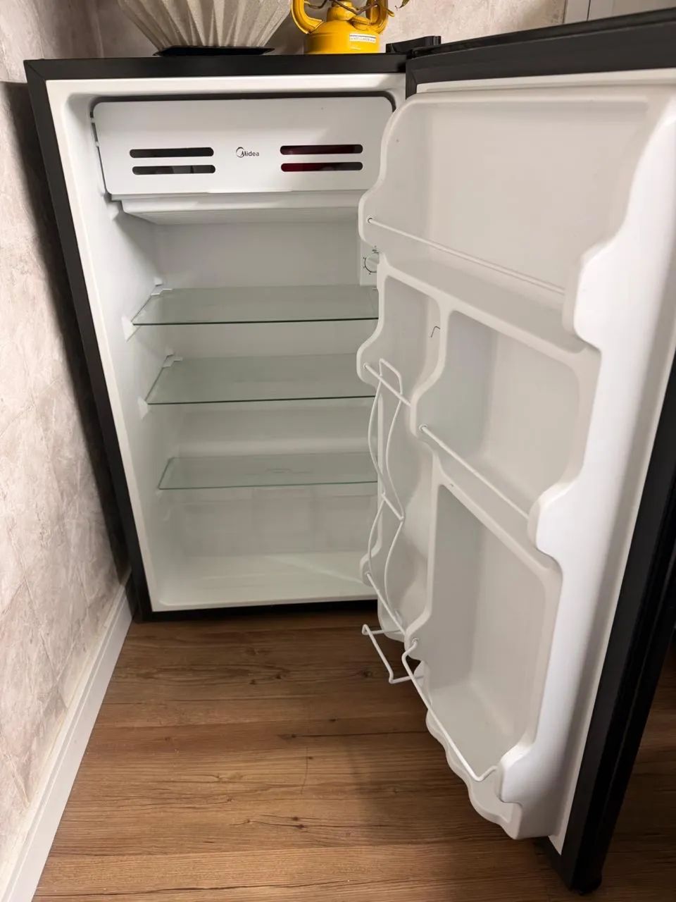 Frigobar 90 litros  - Foto 2
