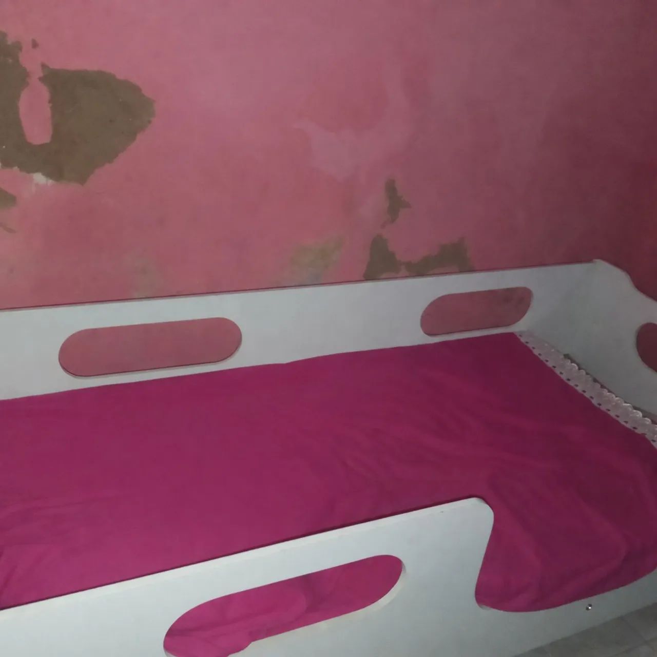 Cama Montessoriana infantil 