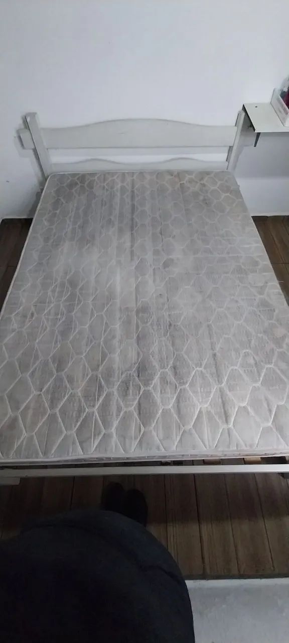 Cama de madeira com colchão  - Foto 3