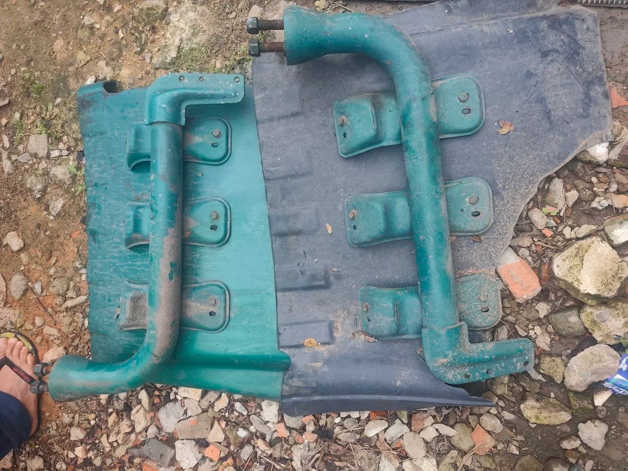 Para barro e peças scania - Foto 3