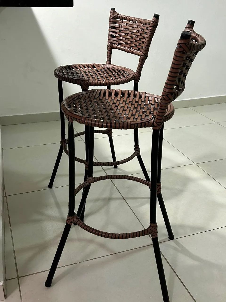 Banquetas de balcão americano semi nova  - Foto 4