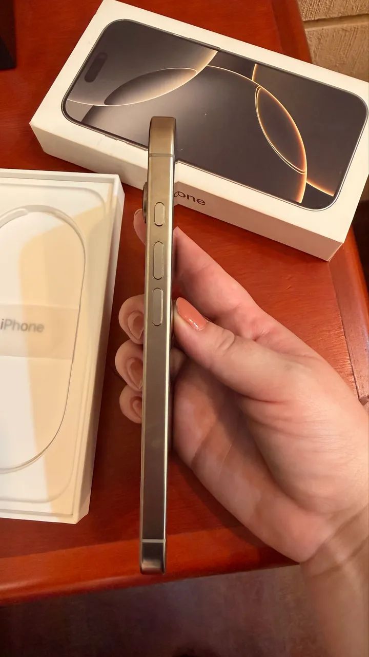 Vendo IPhone 16 Pro - Foto 3
