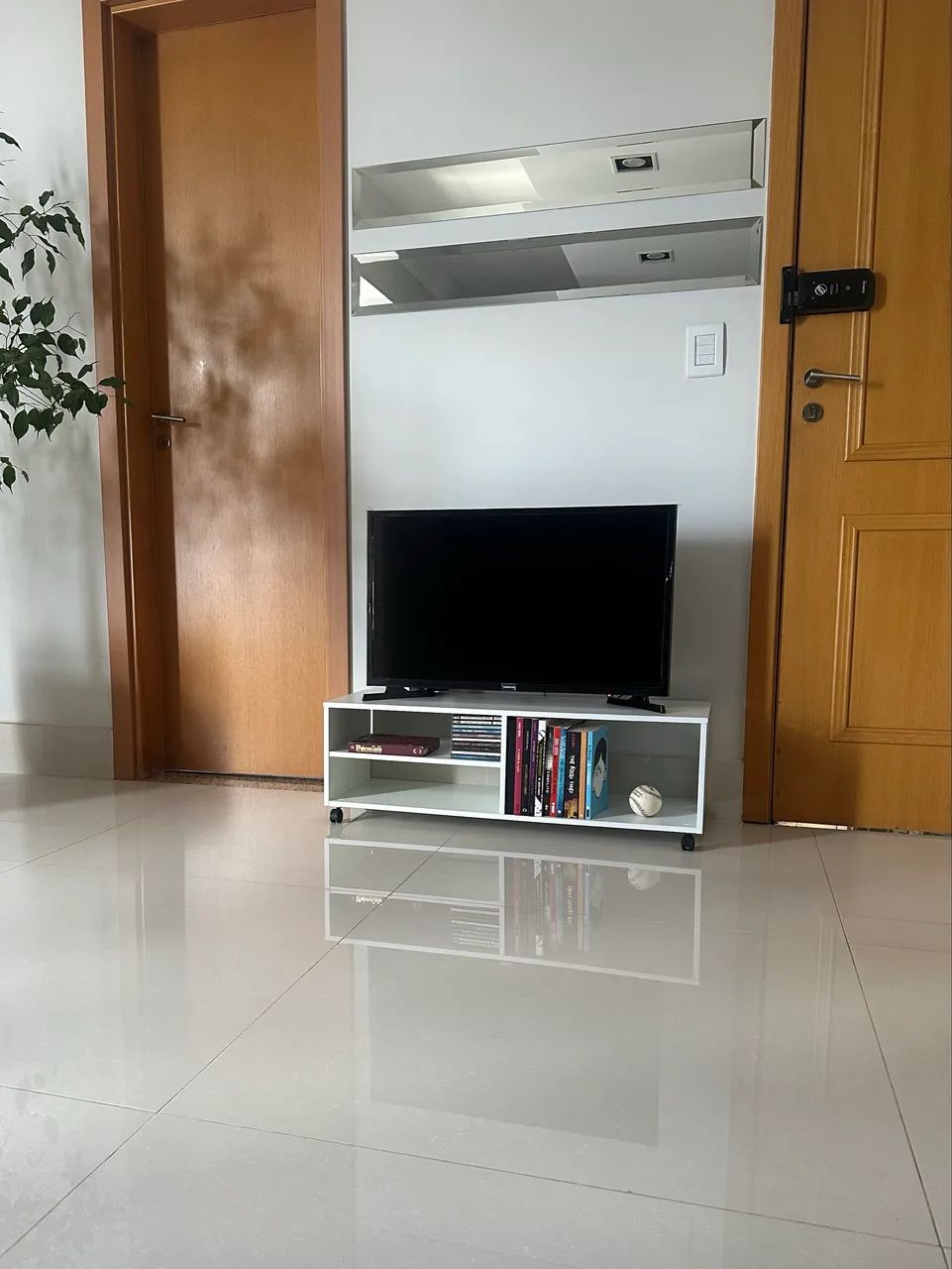 Rack para TV minimalista  - Foto 2