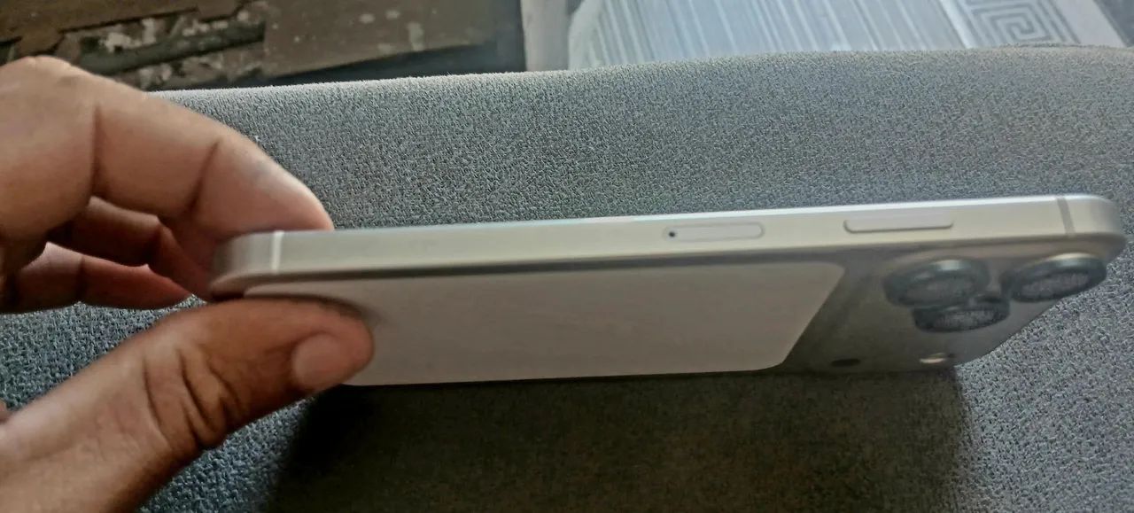 Vendo Iphone XS MAX transformado no 17. - Foto 5