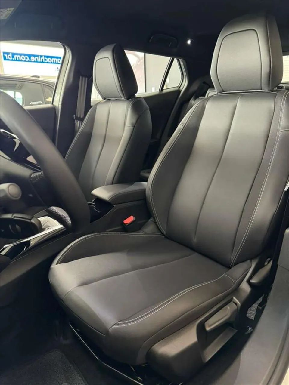 Peugeot 2008 GT 1.0 Turbo Flex 5p Aut., foto 11 de 12