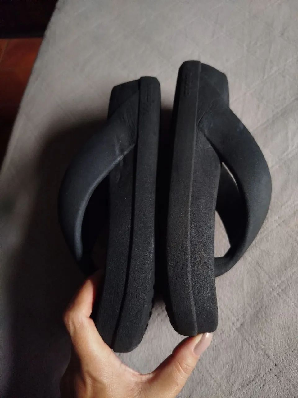 Chinelo nuvem preto 36/37 - Foto 2
