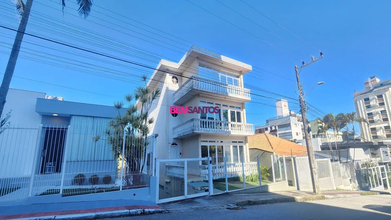AMPLO APARTAMENTO DE 3 QUARTOS (1 SUÍTE), NO BAIRRO COQUEIROS - FLORIANOPOLIS/SC - Foto 3